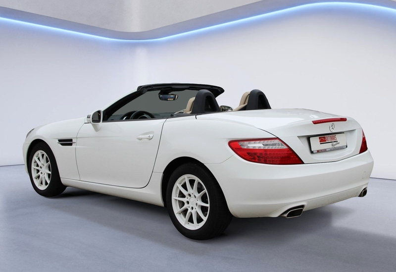 Mercedes-Benz SLK 200 Roadster/Panoramad./Leder beige/Airscarf — photo 8