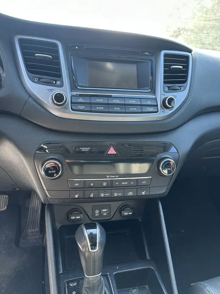 Hyundai TUCSON снимка Hyundai TUCSON