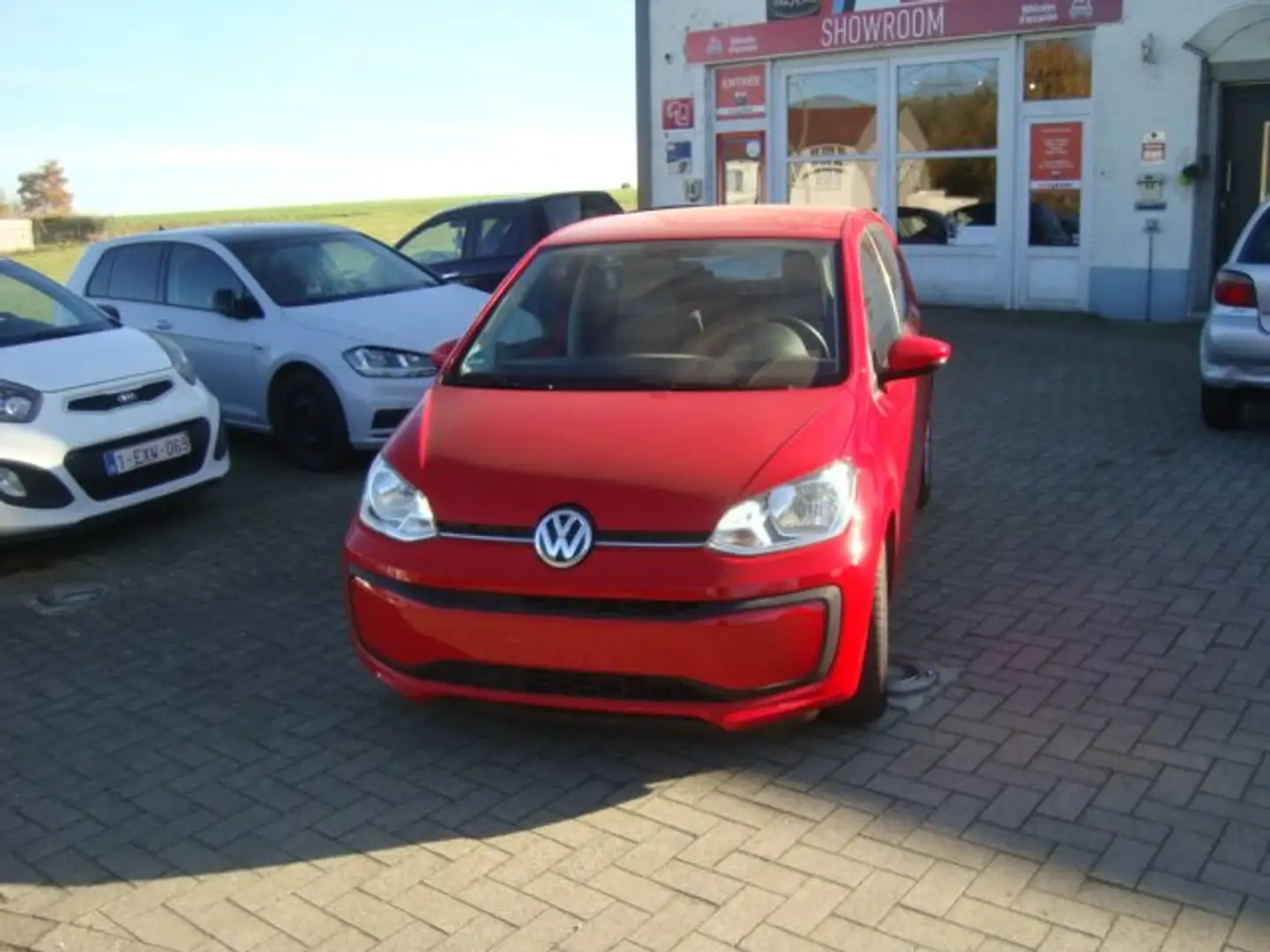 Volkswagen up! Up! 1.0i Move up! 36818 km seulement !!!!! airco Rouge - 1