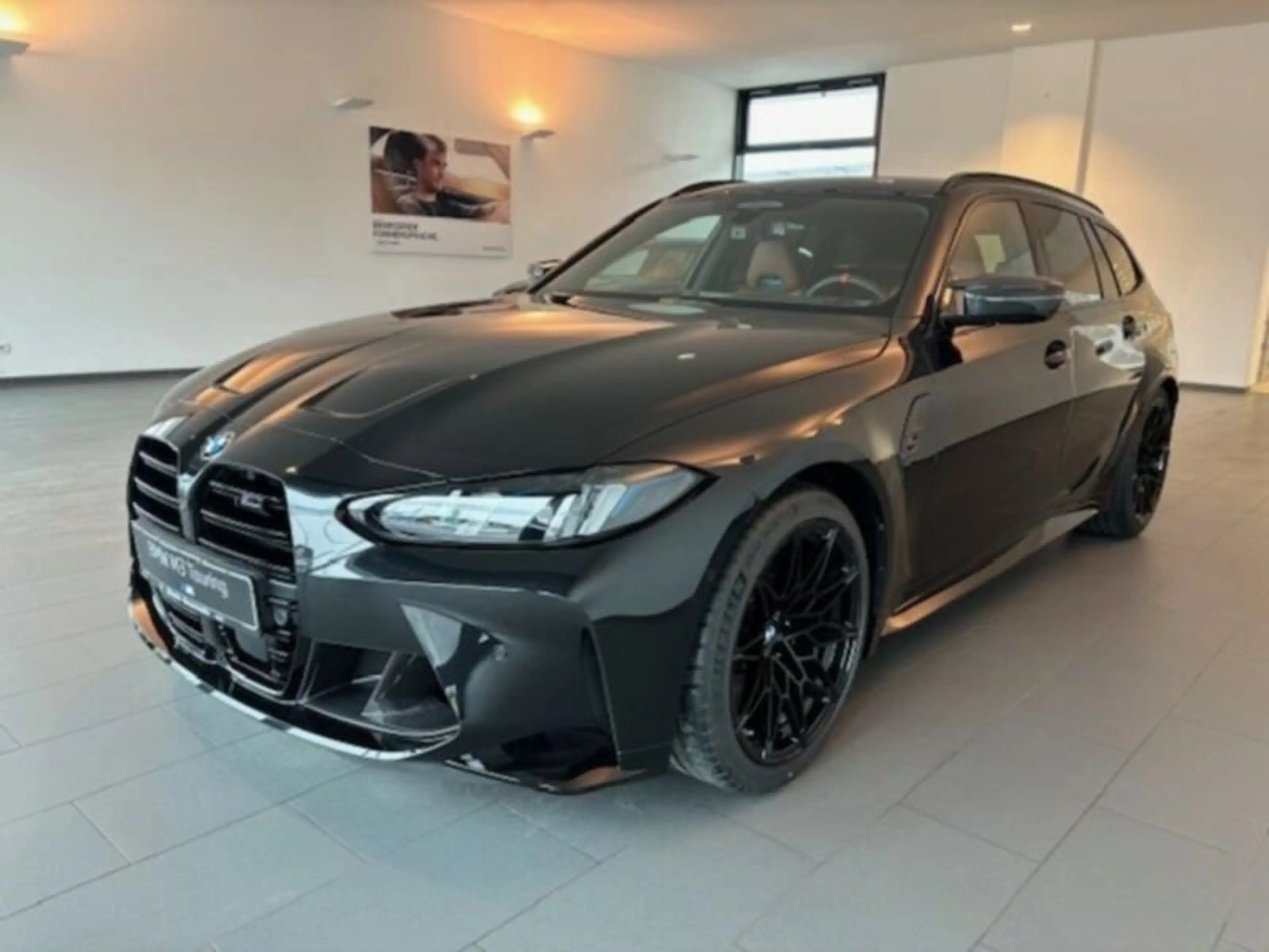 BMW M3 Competition Touring mit M x — photo 2