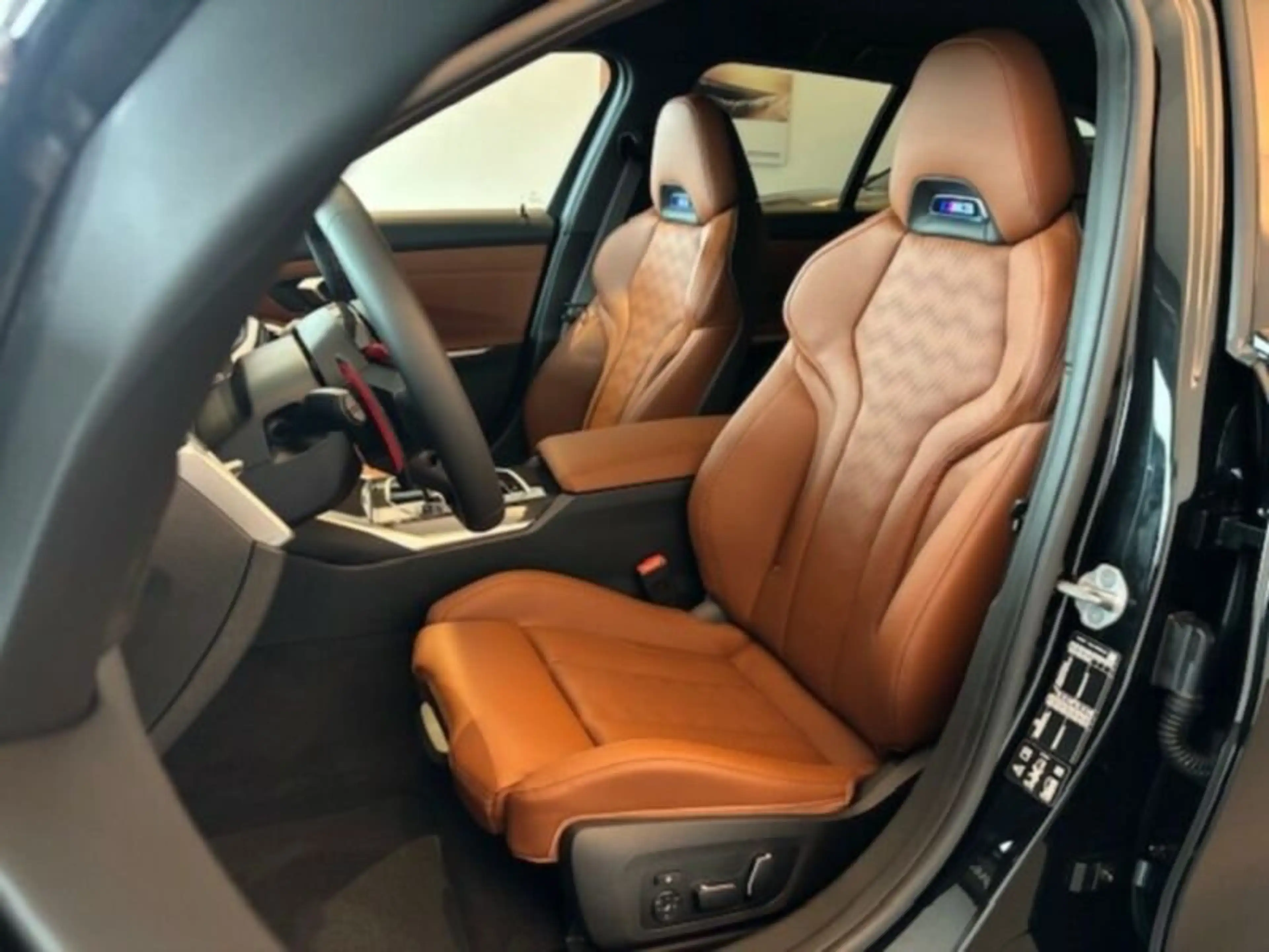 BMW M3 Competition Touring mit M x — photo 11