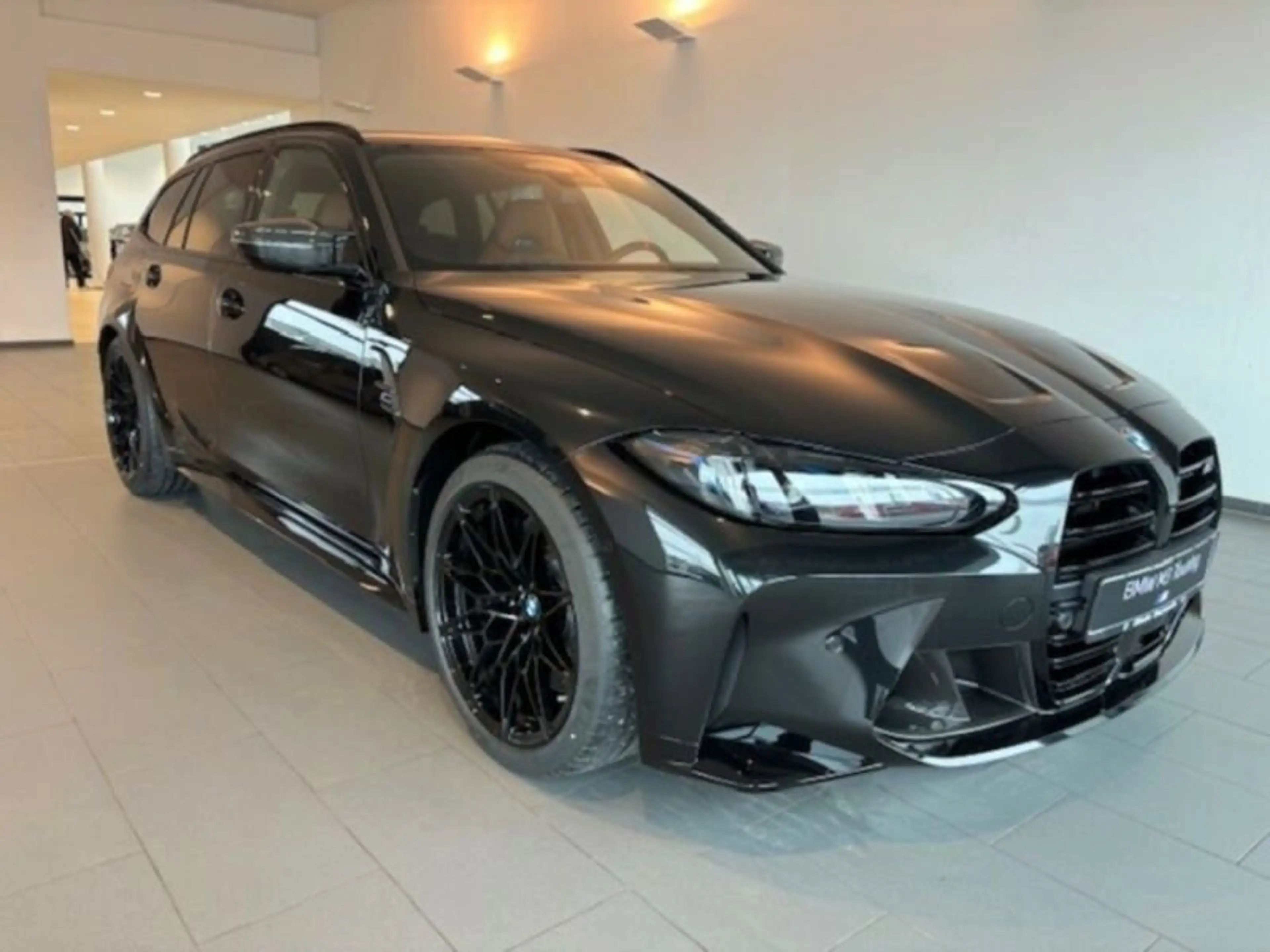 BMW M3 Competition Touring mit M x — photo 4