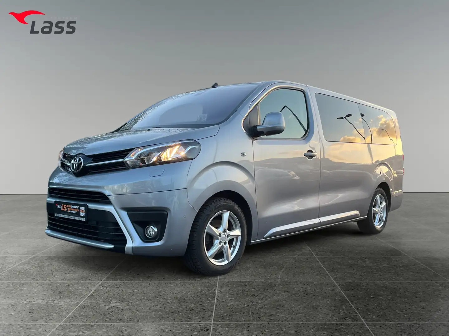 Toyota Proace Verso 2.0 D4D L2 Shuttle Comfort Plateado - 2
