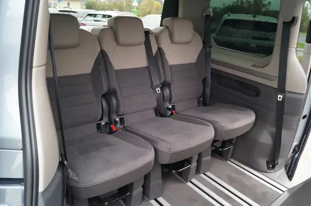 Volkswagen T7 Multivan VW T7 Multivan Edition TDI Ansicht 18