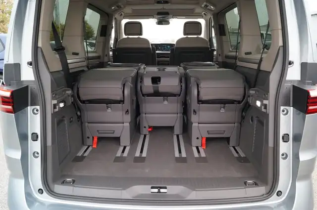 Volkswagen T7 Multivan VW T7 Multivan Edition TDI Ansicht 22