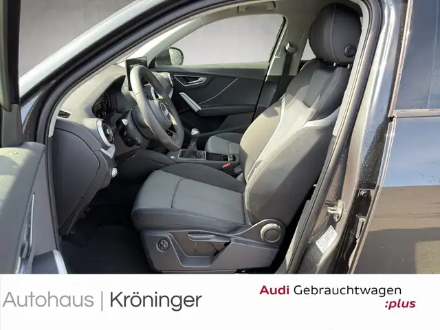 Audi Q2 view 7