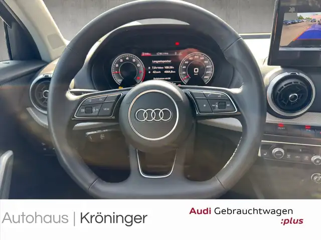 Audi Q2 view 11