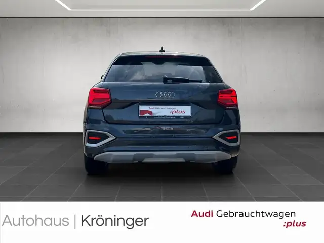Audi Q2 view 6