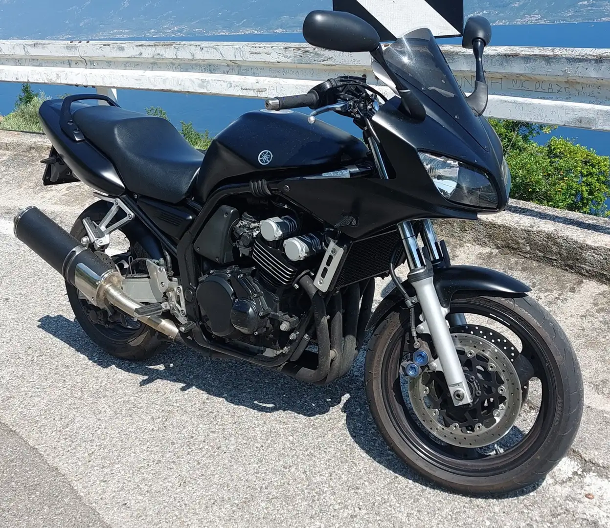 Yamaha FZS 600 Nero - 1