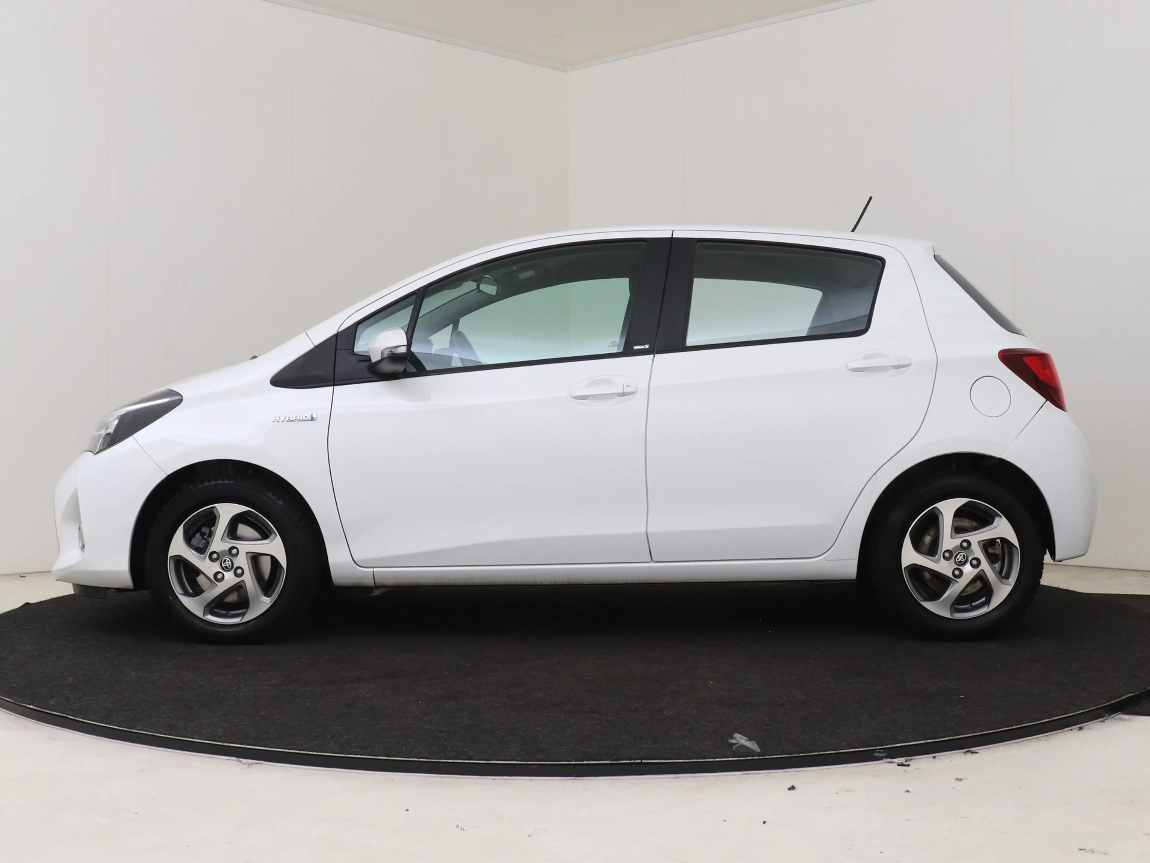 Toyota Yaris 1.5 Hybrid Trend | Dealer onderhouden | Climate co — photo 3