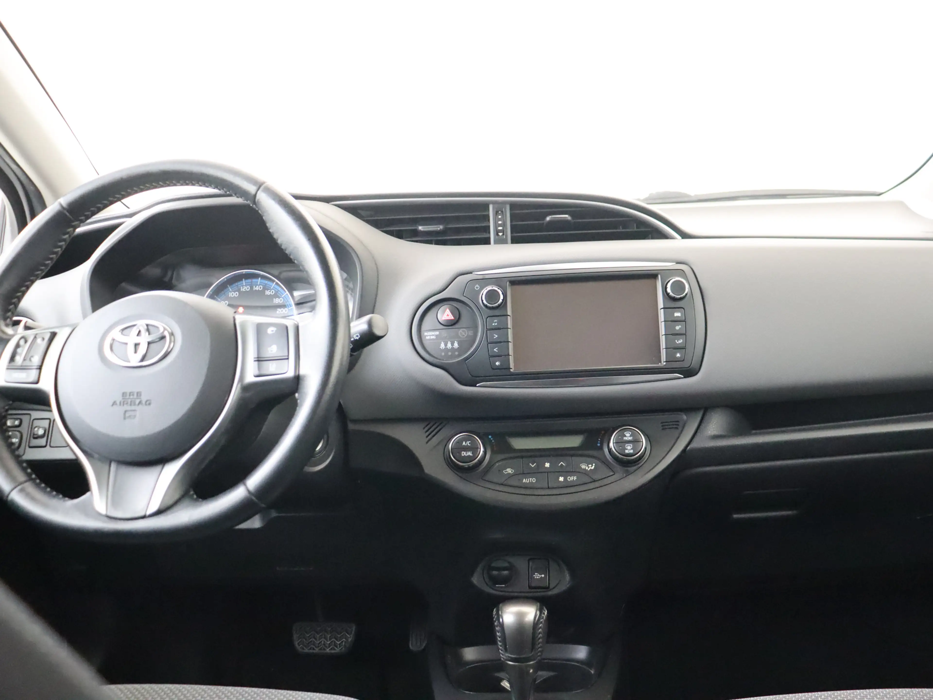 Toyota Yaris 1.5 Hybrid Trend | Dealer onderhouden | Climate co — photo 4