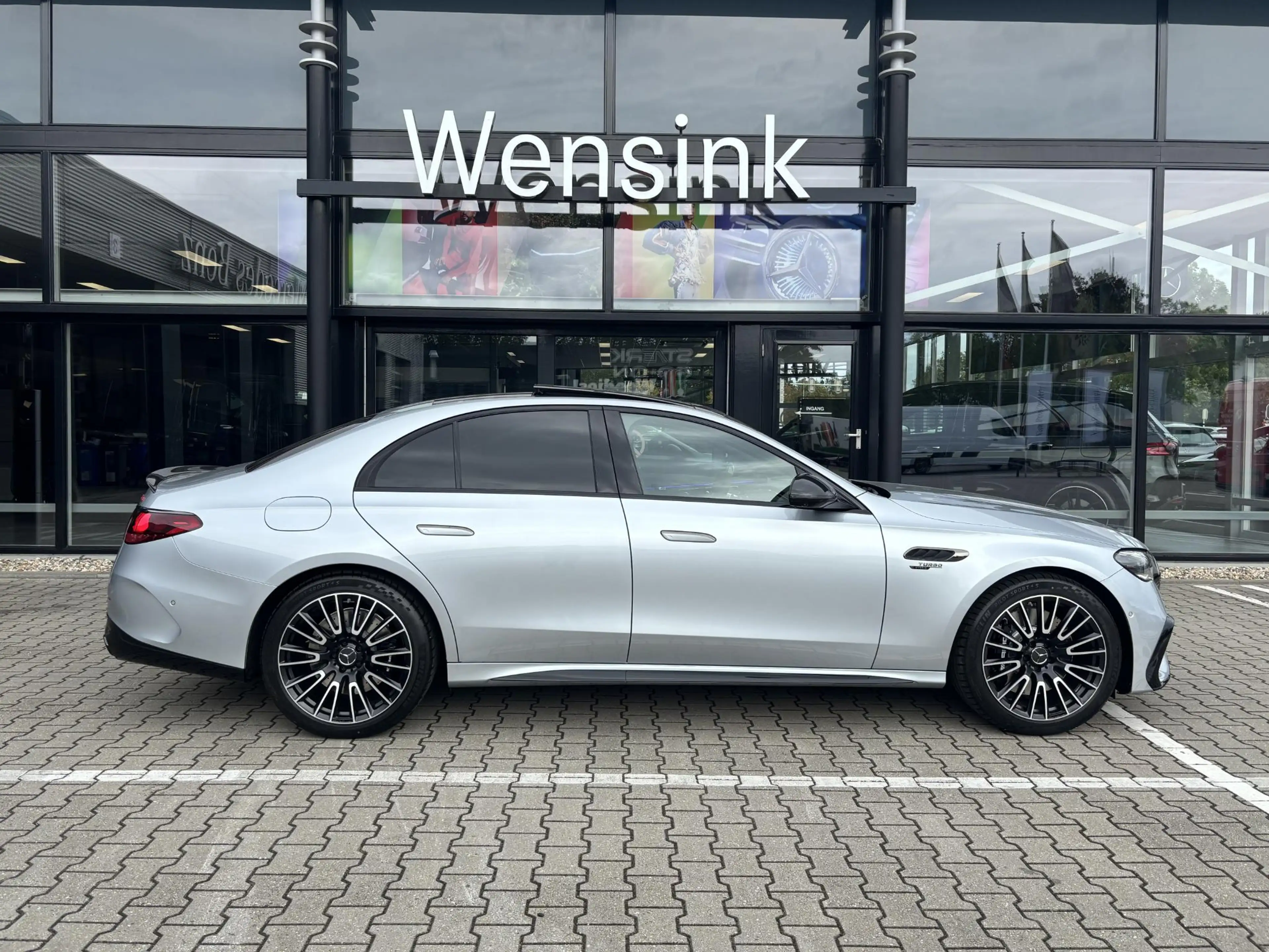 Mercedes-Benz E 53 AMG 4MATIC+ Night Edition | Hyperscreen | Premium Plus — photo 5