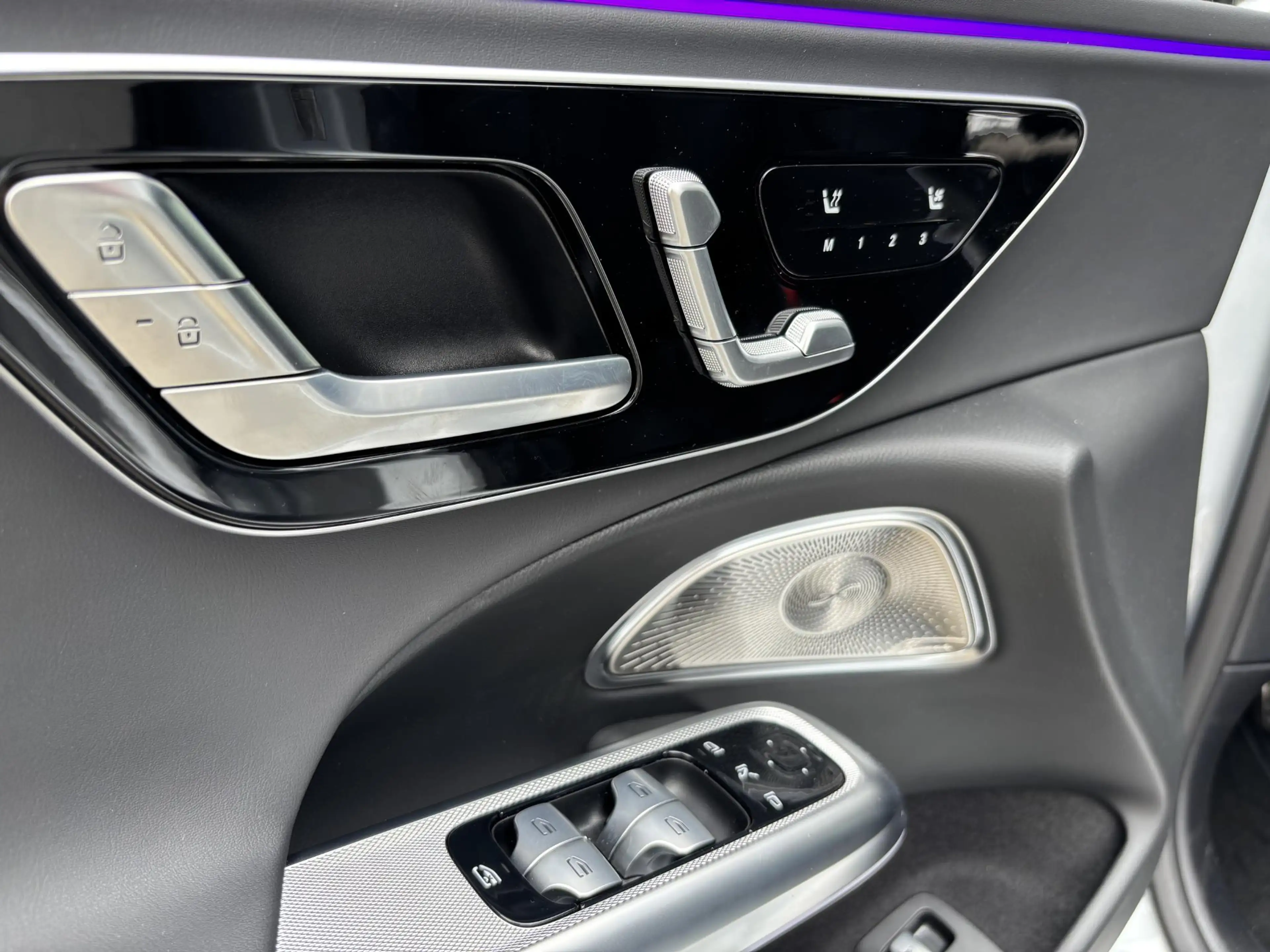 Mercedes-Benz E 53 AMG 4MATIC+ Night Edition | Hyperscreen | Premium Plus — photo 11