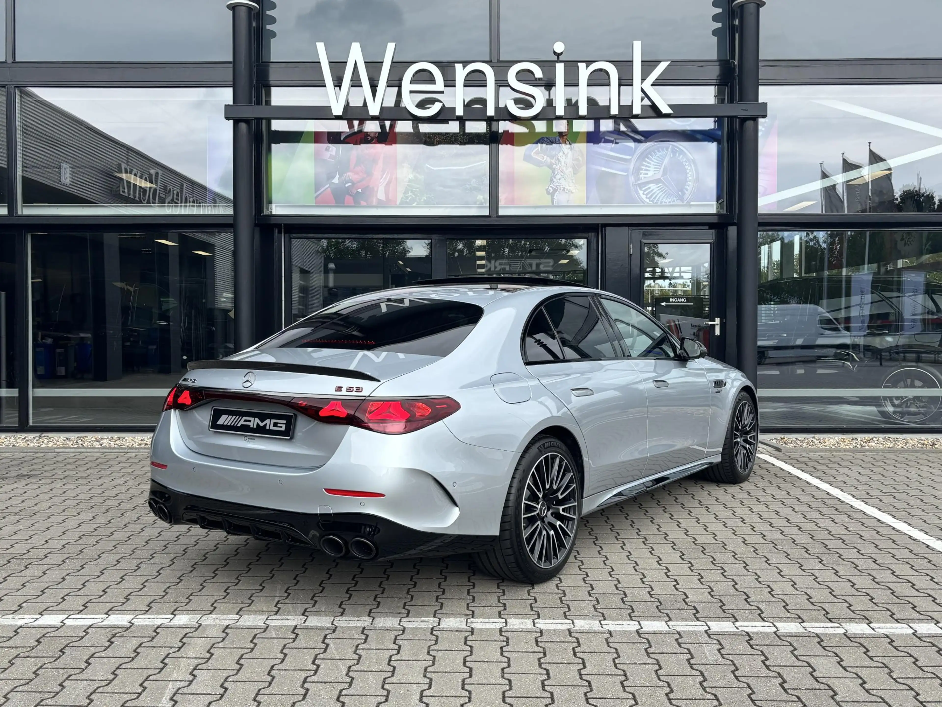Mercedes-Benz E 53 AMG 4MATIC+ Night Edition | Hyperscreen | Premium Plus — photo 4
