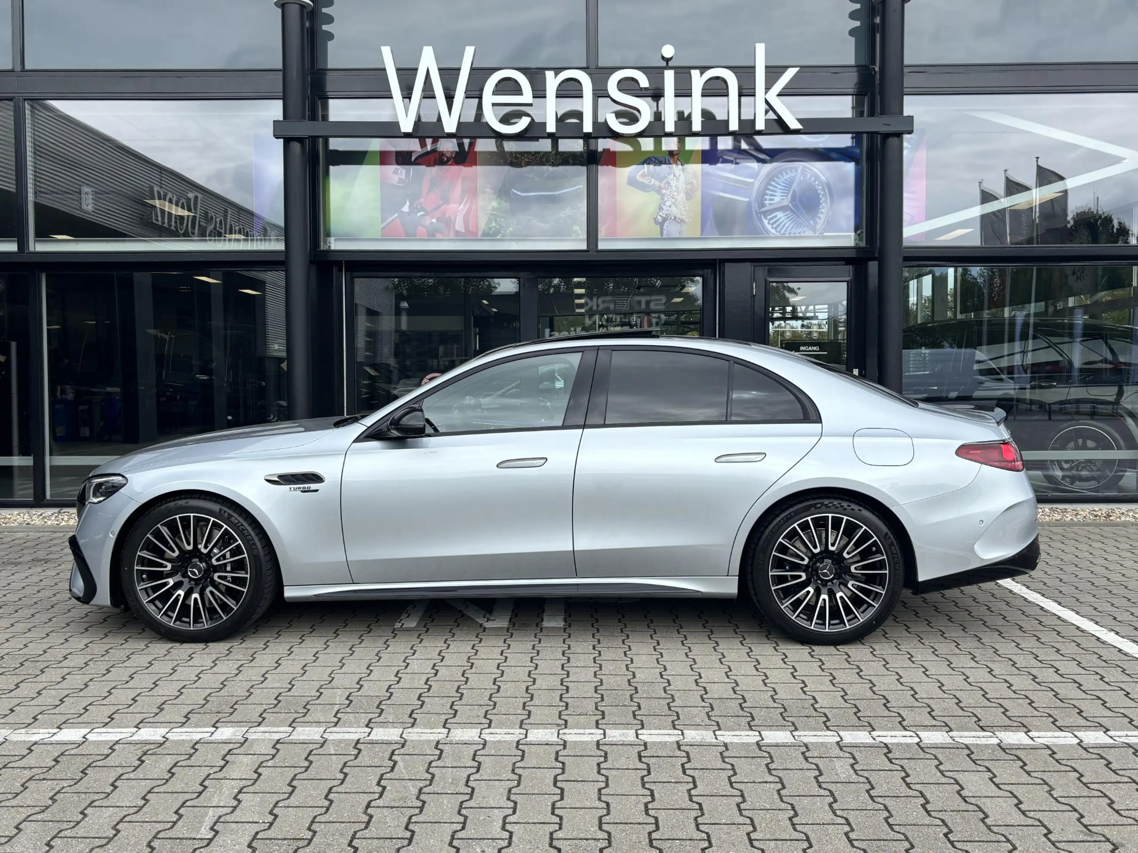 Mercedes-Benz E 53 AMG 4MATIC+ Night Edition | Hyperscreen | Premium Plus — photo 8