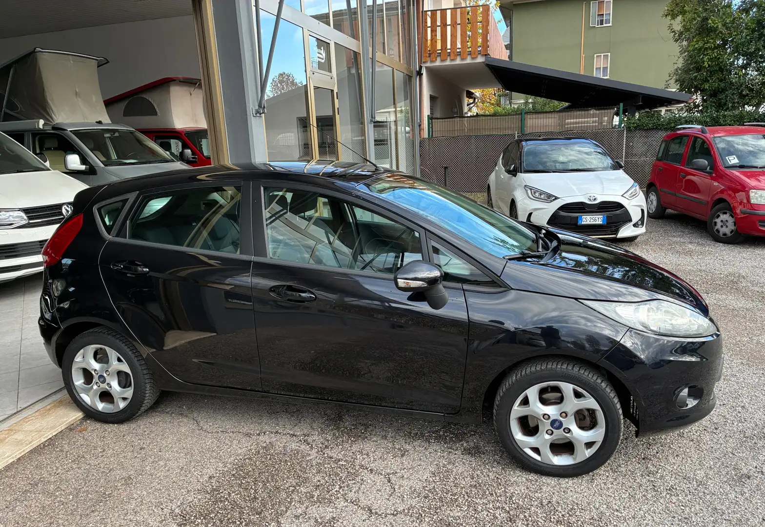 Ford Fiesta Fiesta 1.2 16v 82 cv Titanium - 5 porte Nero - 1