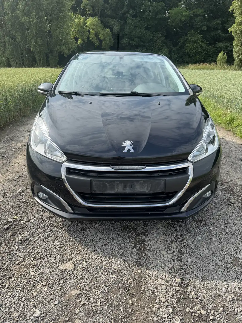 Peugeot 208 1.2i PureTech Style Noir - 1