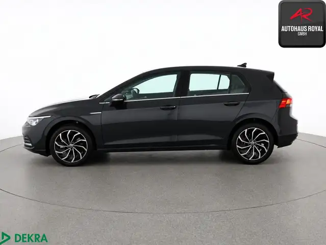 Volkswagen Golf view 2