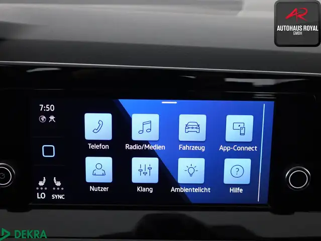 Volkswagen Golf view 16