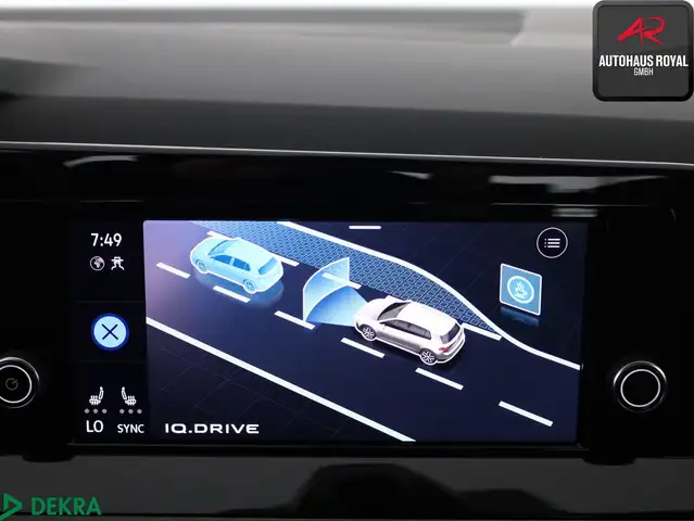 Volkswagen Golf view 18