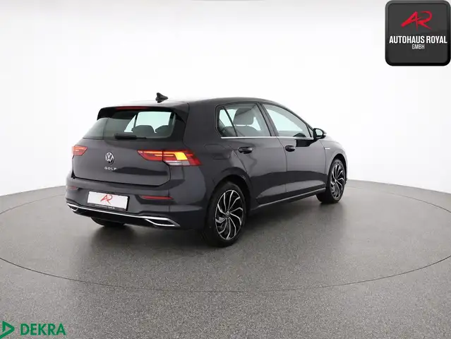 Volkswagen Golf view 5