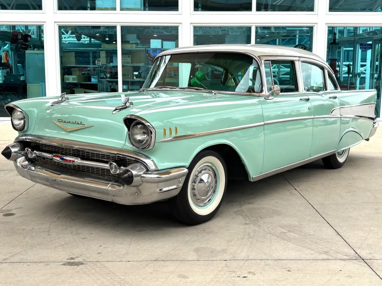 Chevrolet Bel Air Base, foto 1