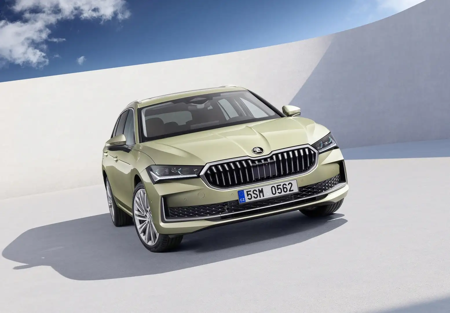 Skoda Superb Selection 2.0 TDI 150 DSG Klimaaut Navi Kamera ... - 1