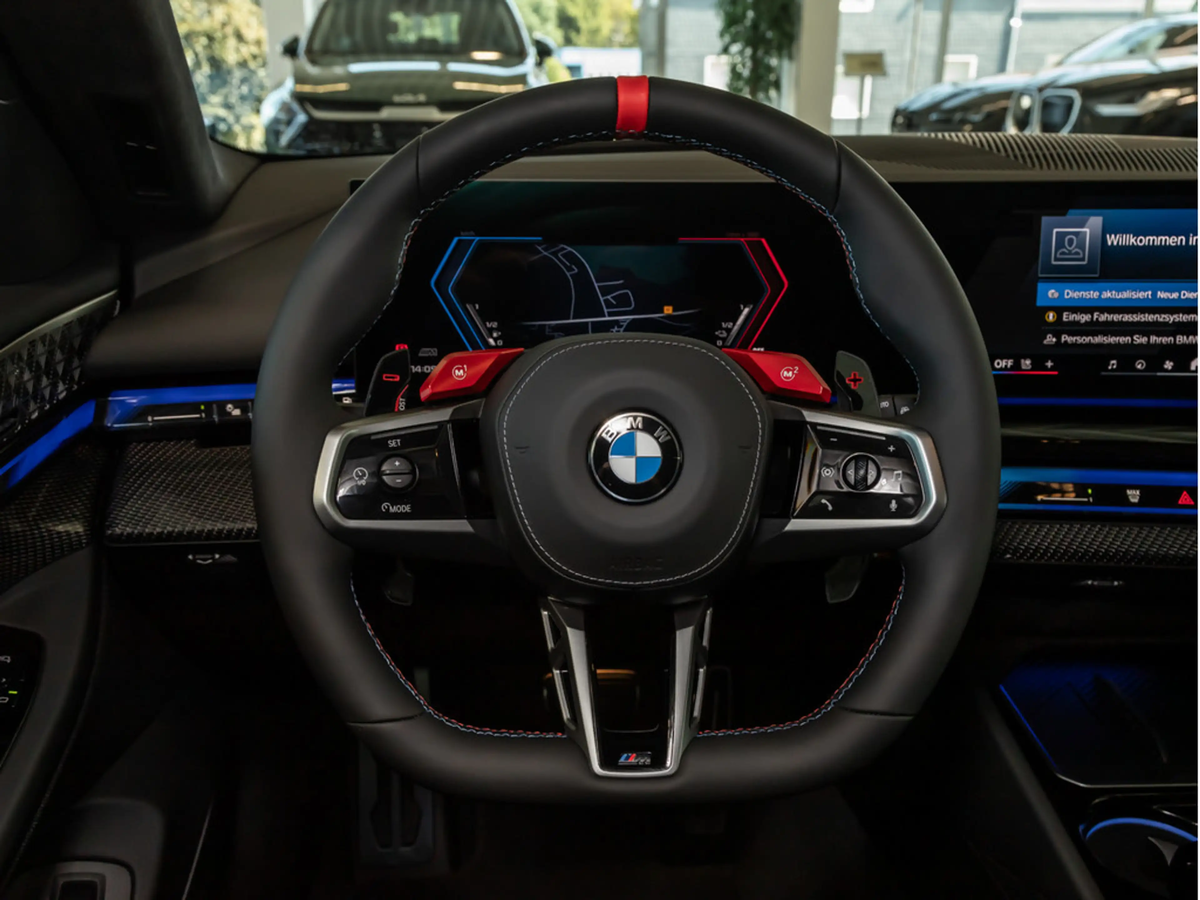 BMW M5 Touring Ultimate package 360° PANO LED ACC — photo 11