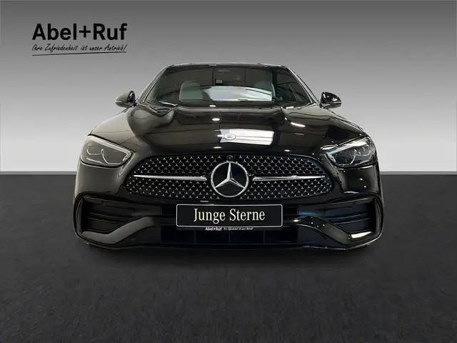 Mercedes-Benz C-Class view 3