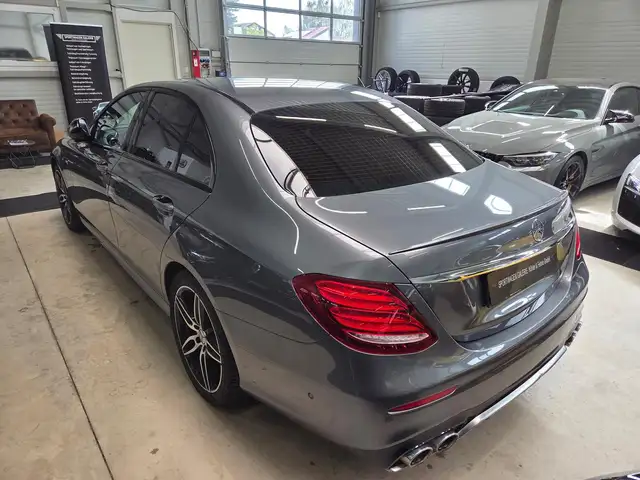 Mercedes-Benz E Class view 13