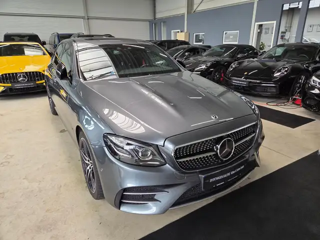Mercedes-Benz E Class view 7
