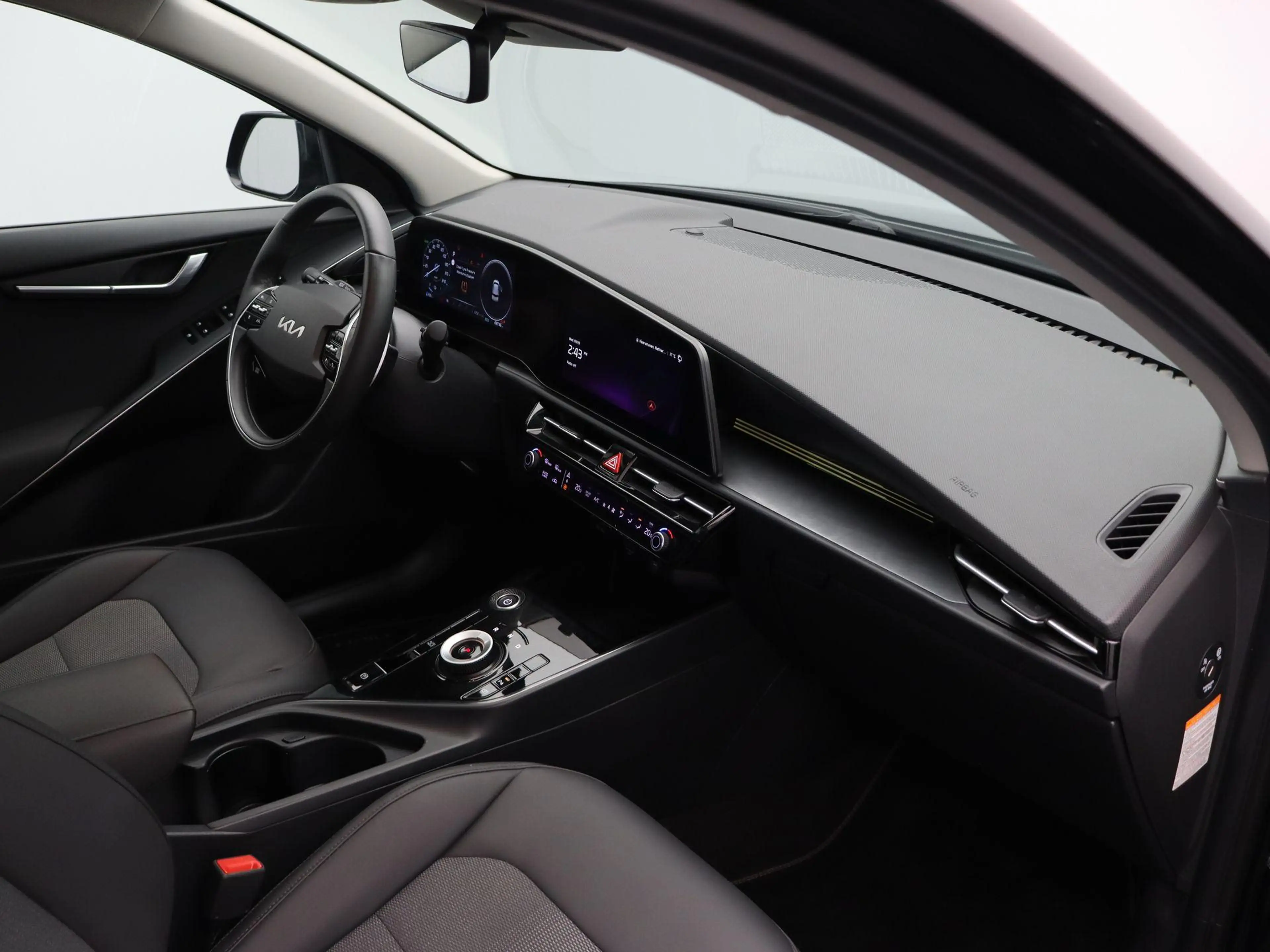 Kia e-Niro EV DynamicLine 64.8 kWh | SOH 97,9% | All Season B — photo 11