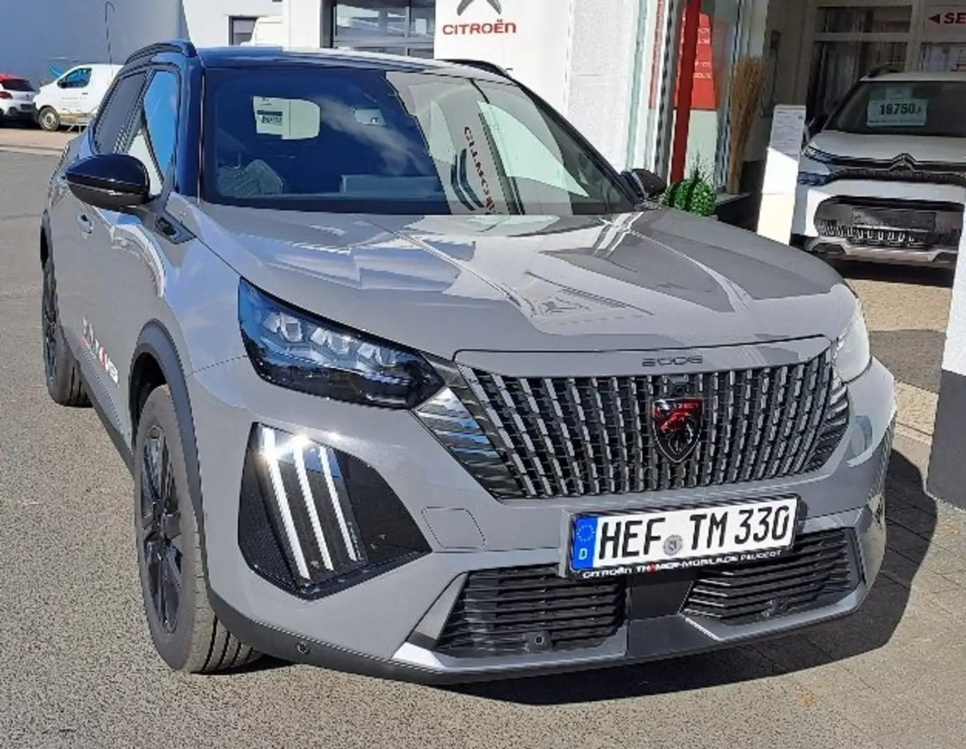 Peugeot 2008 GT noch ein reiner Verbrenner! Grijs - 1