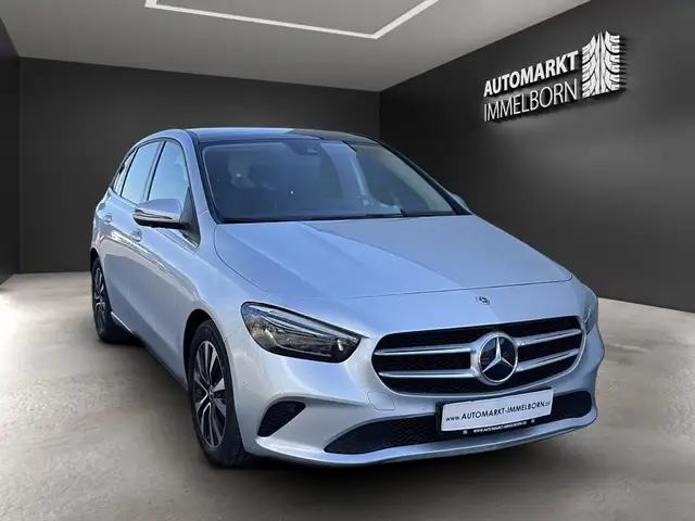 Mercedes-Benz B-Class view 2