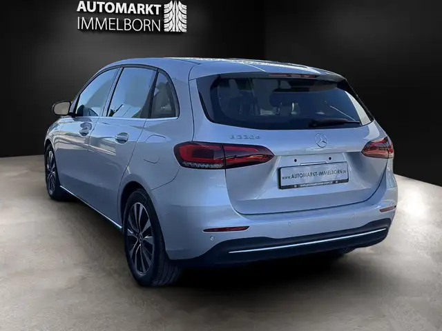 Mercedes-Benz B-Class view 10
