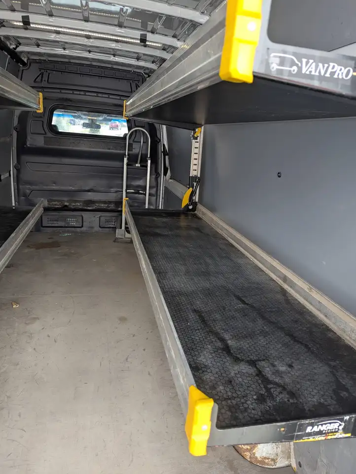 Mercedes-Benz Sprinter снимка Mercedes-Benz Sprinter
