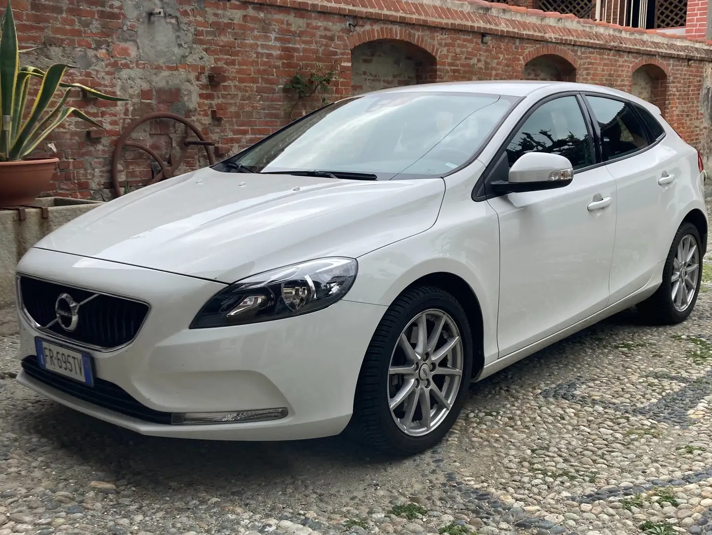 Volvo V40 V40 II 2012 2.0 d2 Business geartronic my19 Alb - 1