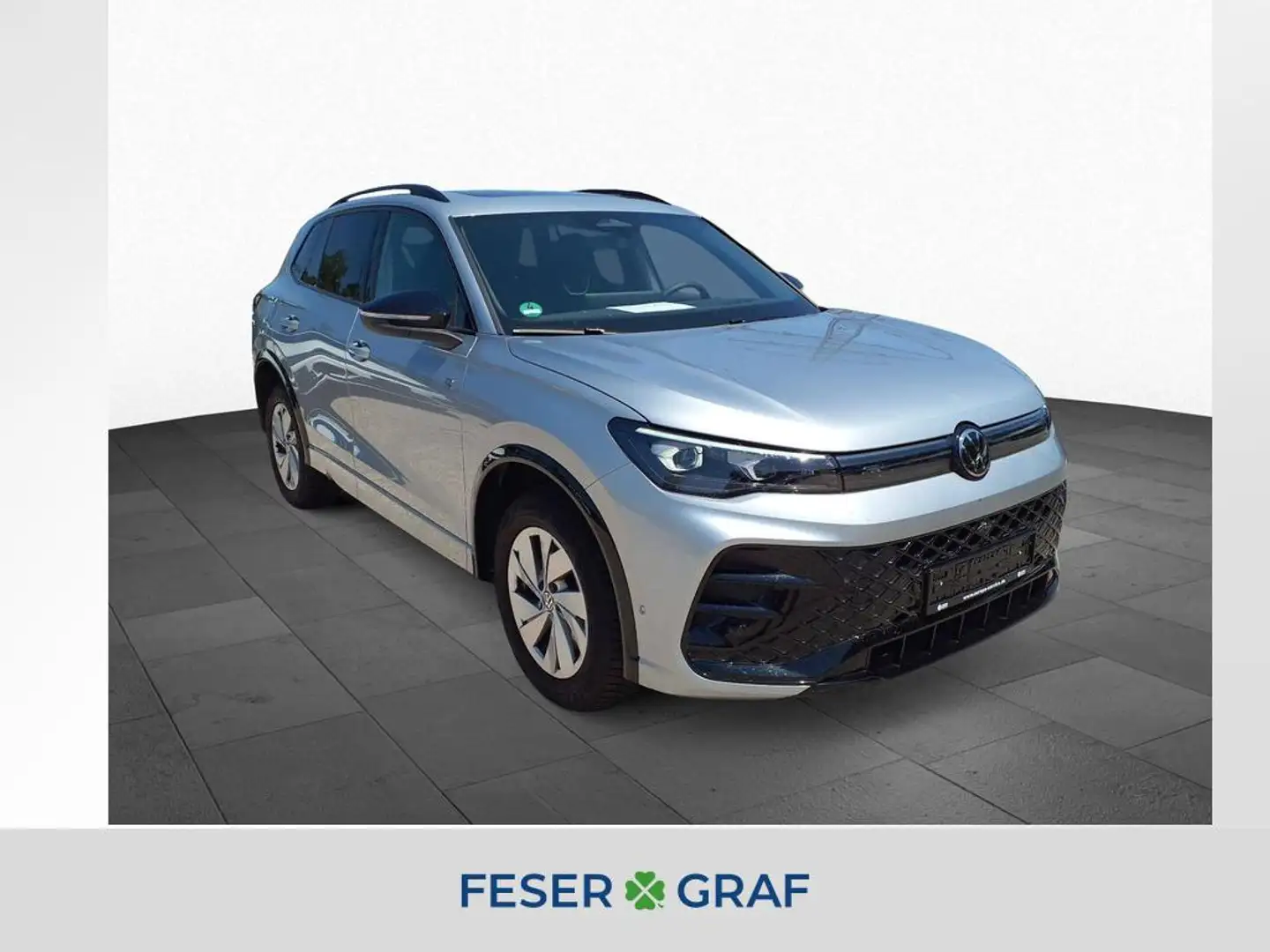 Volkswagen Tiguan 2.0 TDI R-LINE DSG AHK PANO NAVI ACC LED Silber - 1