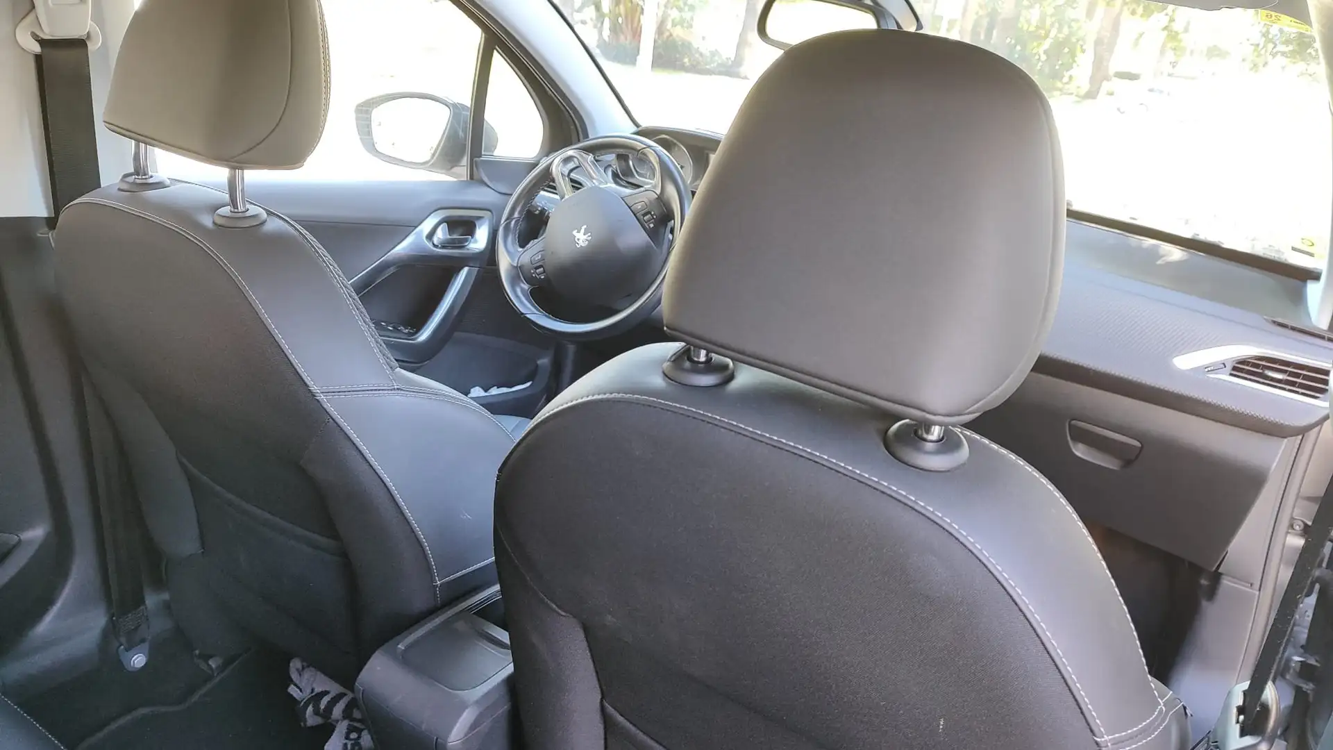 Peugeot 2008 2008 1.2 PureTech S Marrón - 2