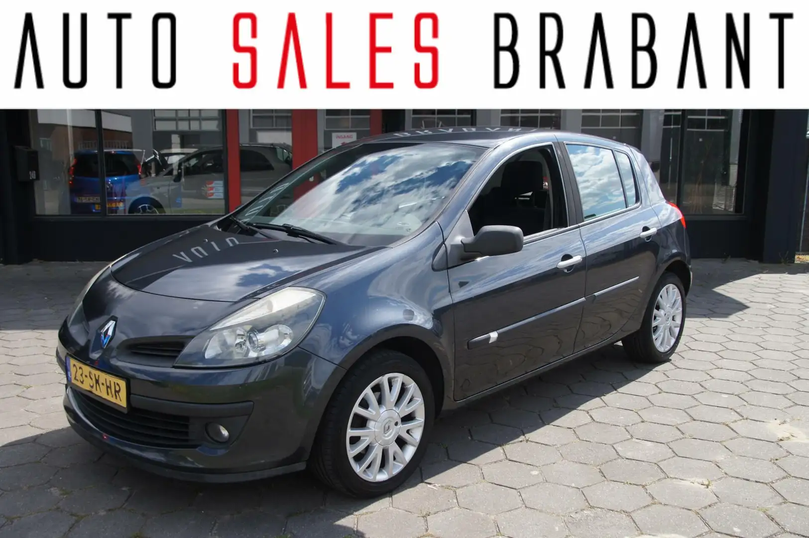 Renault Clio 1.4-16V Team Spirit Gris - 1
