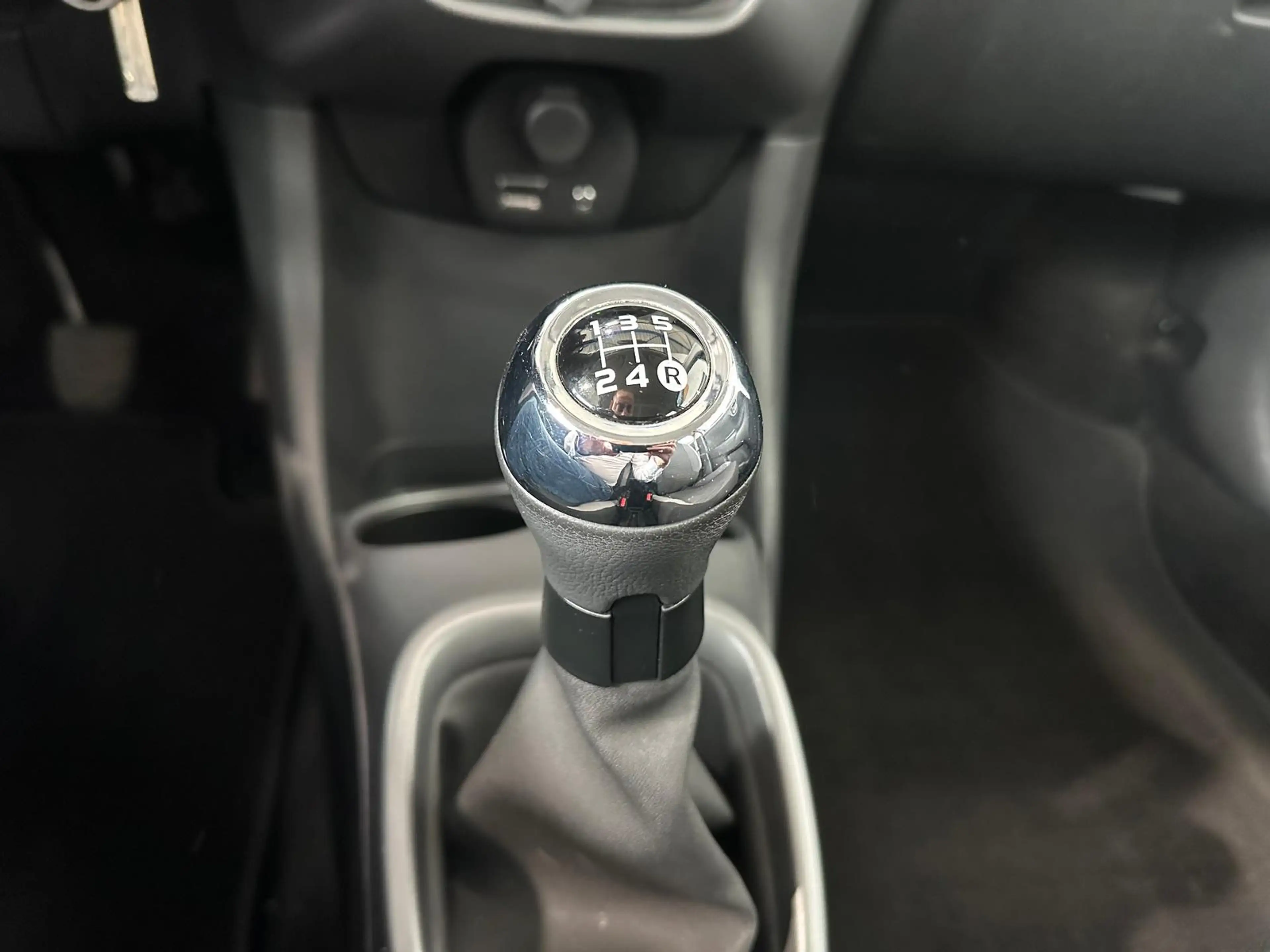 Toyota Aygo 1.0 x-play club Kamera Klima Android Auto — photo 7
