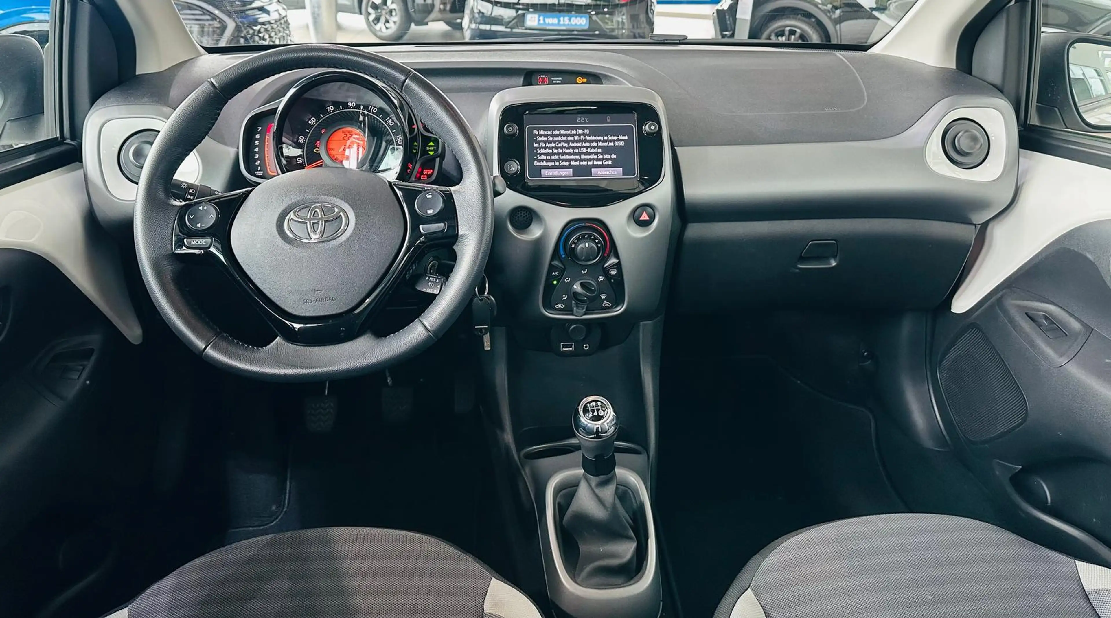 Toyota Aygo 1.0 x-play club Kamera Klima Android Auto — photo 6
