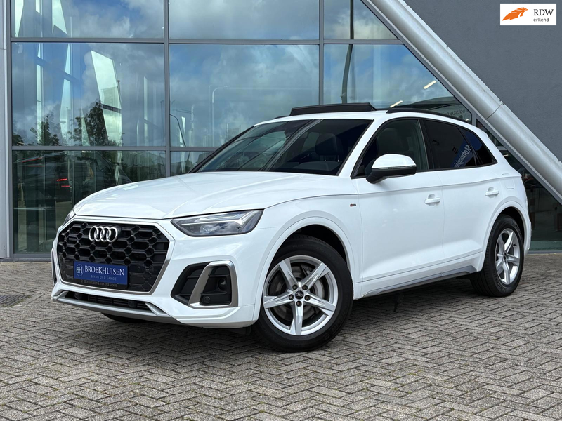 Audi Q5 55 TFSI e S edition Competition FACELIFT 367pk Luc