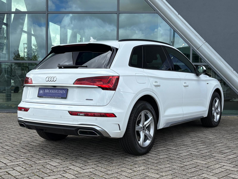 Audi Q5 55 TFSI e S edition Competition FACELIFT 367pk Luc — photo 2