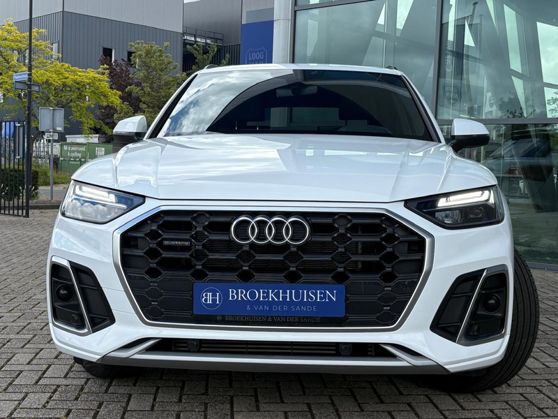 Audi Q5 55 TFSI e S edition Competition FACELIFT 367pk Luc — photo 30