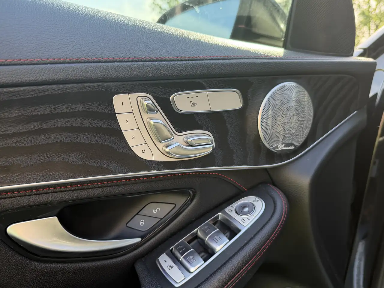 Mercedes-Benz GLC fotografie Mercedes-Benz GLC