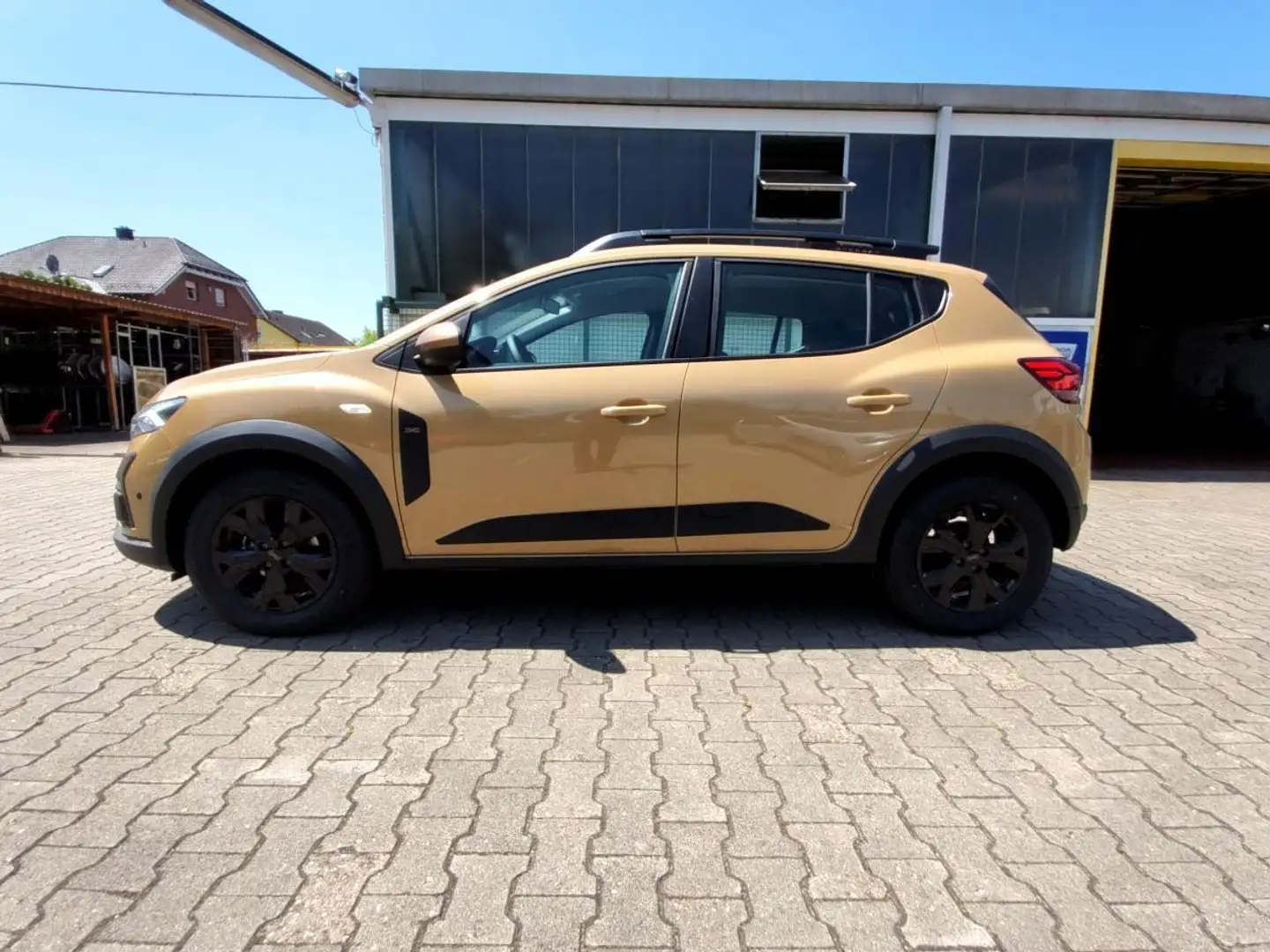 Dacia Sandero Stepway Extreme TCe 110 Бежевый  - 2