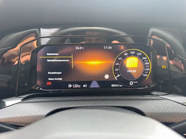 Volkswagen Golf view 10