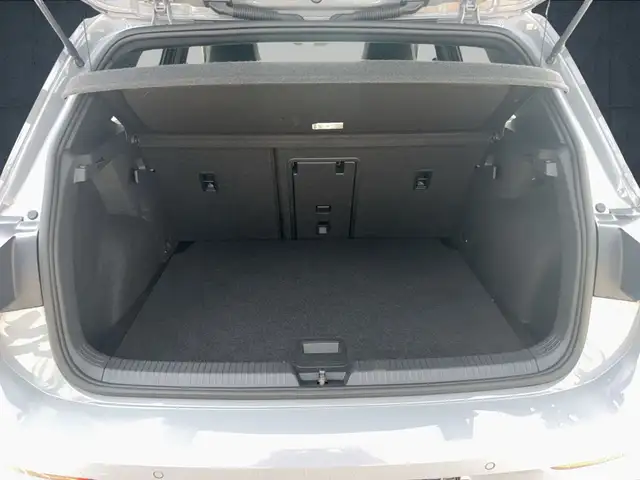 Volkswagen Golf view 13