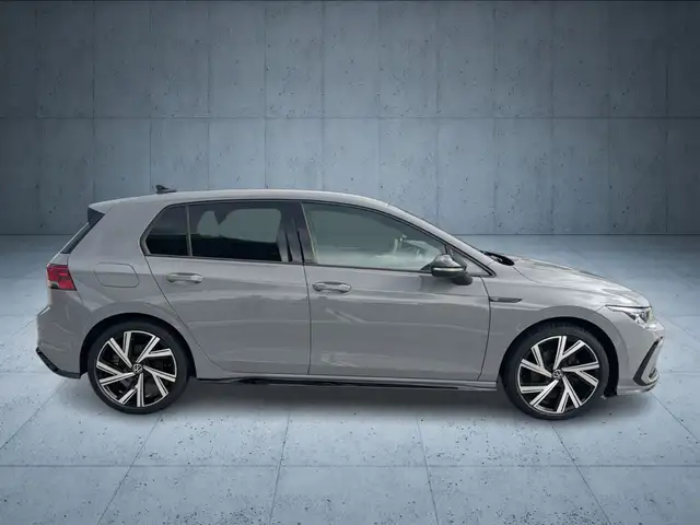 Volkswagen Golf view 6